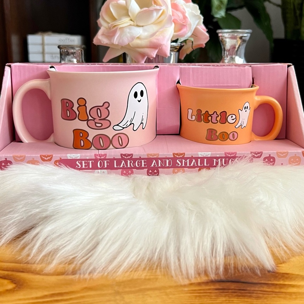 🎃Cobwebs and Cualdrons Halloween Ghost Set of Large and small mugs